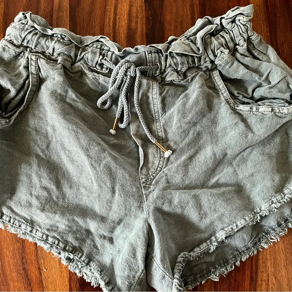 Young Fabulous & Broke YFB Green linen blend drawstring Shorts women’s small - Picture 2 of 15